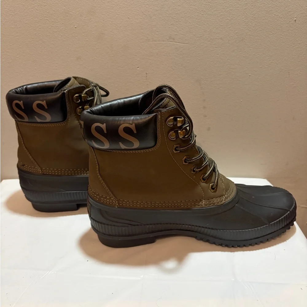 Guess Men's Brown and Black Waterproof Lace-Up Snow Boots. Men’s Size 9/42